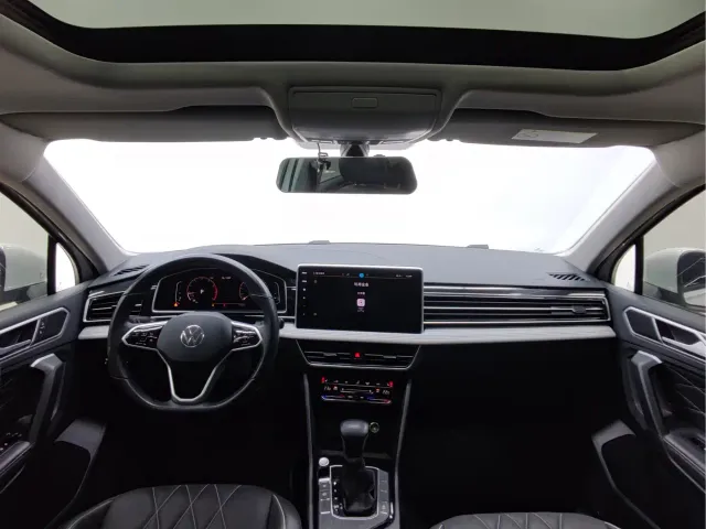 Volkswagen Tiguan L — Фото автомобиля 10