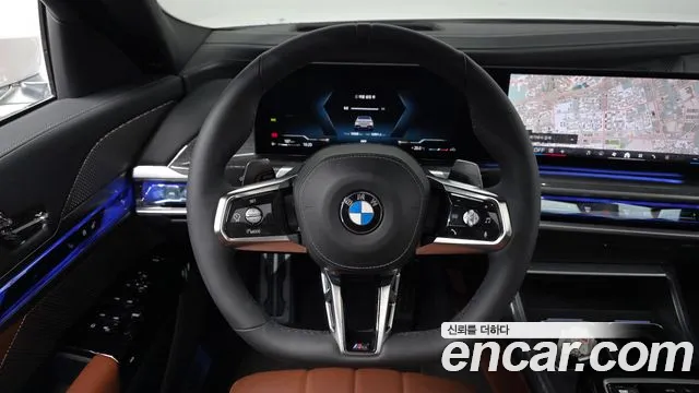 BMW 7-Series 7 серия (G70) 740i xDrive M Sport — Фото автомобиля 13