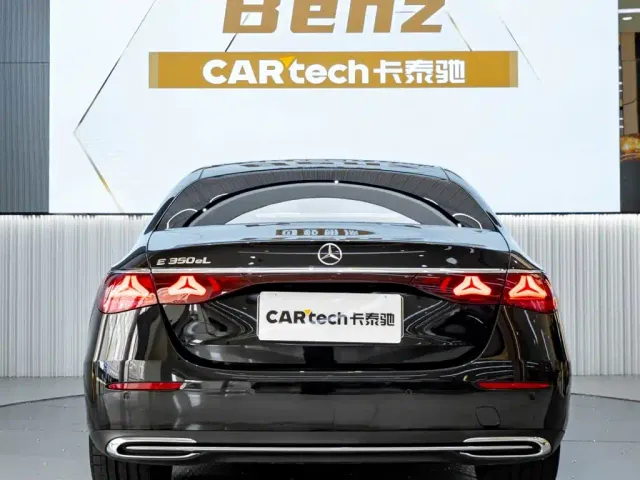 Mercedes-Benz E-Class — Фото автомобиля 5