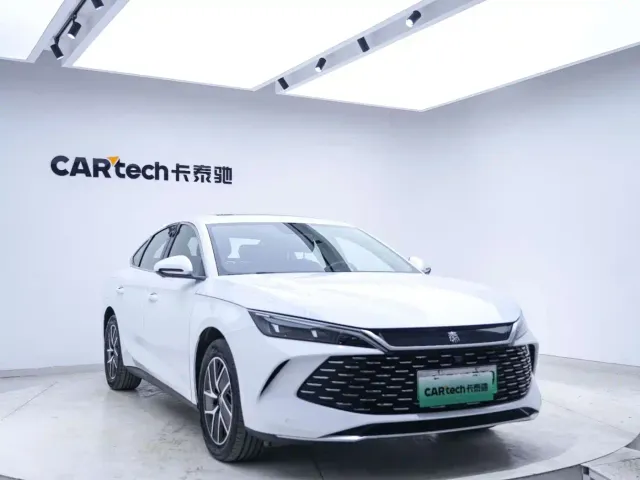 BYD Qin L — Фото автомобиля 17