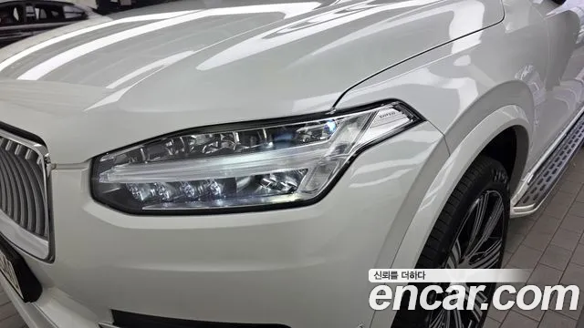 Volvo XC90 Generation 2 — Фото автомобиля 22