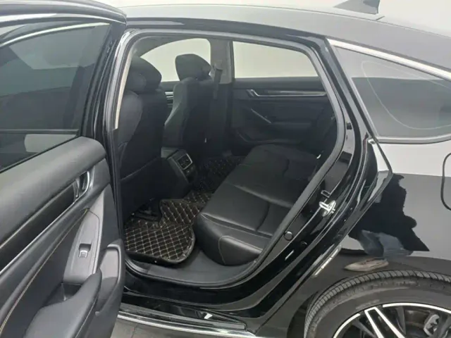 Honda Accord — Фото автомобиля 11