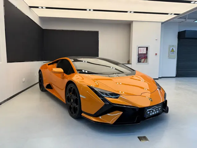 Lamborghini Huracan — Фото автомобиля 3