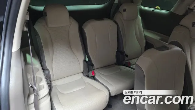 Kia Canival Carnival 4 поколение Бензин 11 мест Signature — Фото автомобиля 13