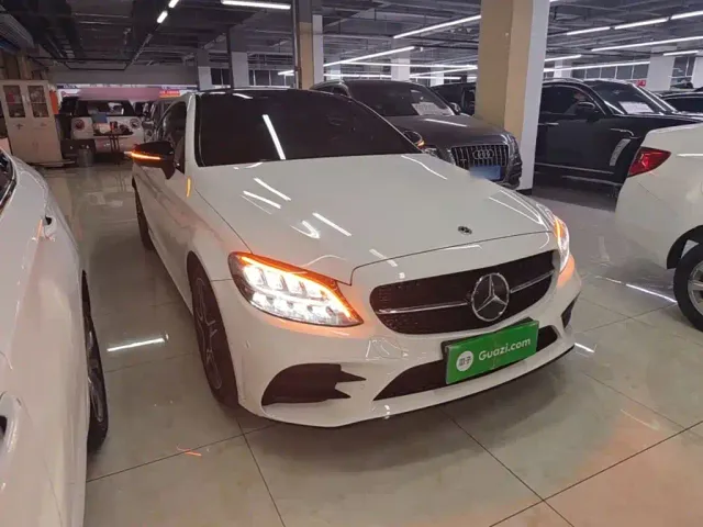 Mercedes-Benz C-Class — Фото автомобиля 3
