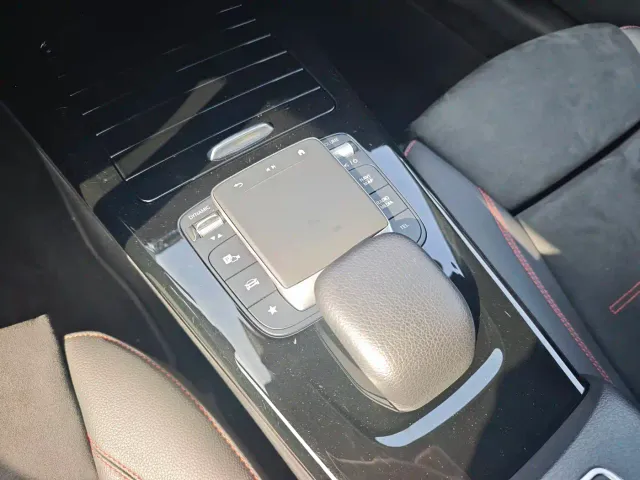 Mercedes-Benz A-Class — Фото автомобиля 18