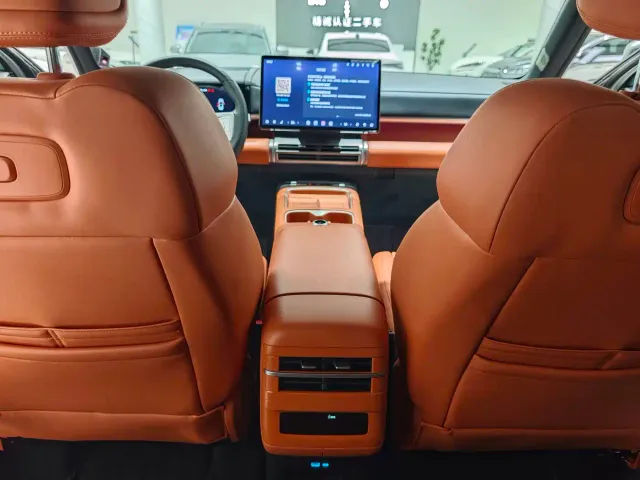 BYD FangChengBao Titanium 7 — Фото автомобиля 12