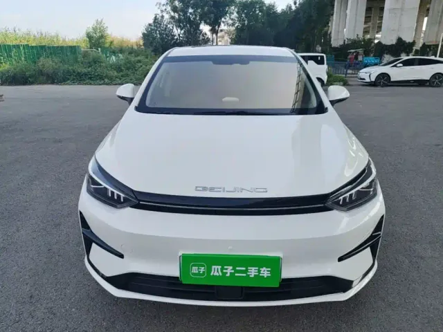 BAIC Beijing EU5 PLUS — Фото автомобиля 2