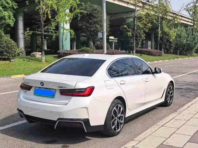 BMW i3 — Фото автомобиля 8