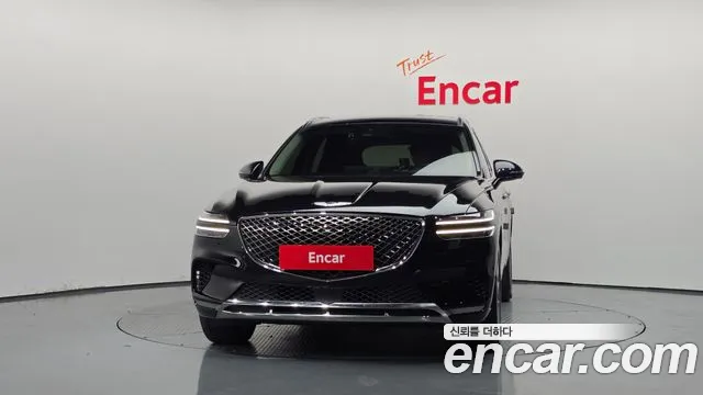 Genesis GV70 — Фото автомобиля 3