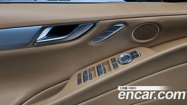 Genesis G80 RG3 — Фото автомобиля 30