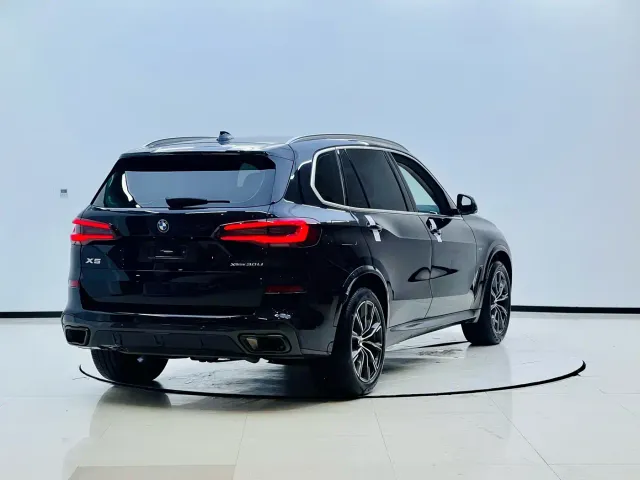 BMW X5 — Фото автомобиля 6