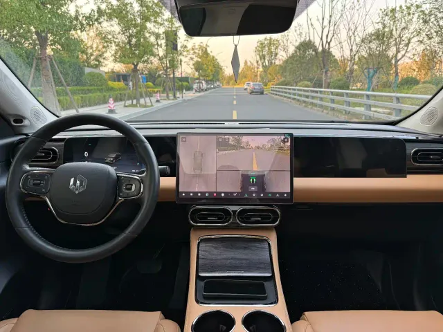 Leapmotor C11 — Фото автомобиля 18