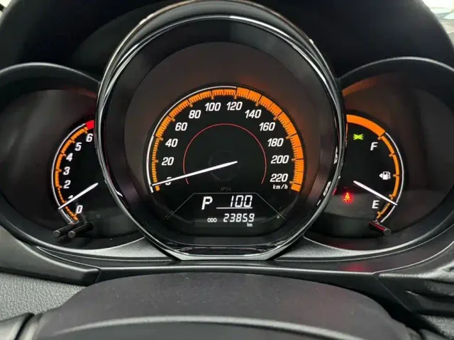 Toyota YARiS L Zhi Xuan 2022 1.5L CVT Luxury PLUS Edition — Фото автомобиля 22