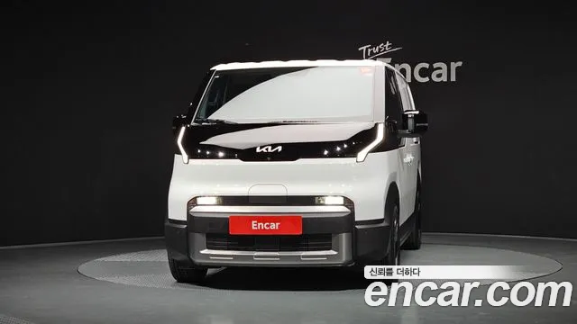 Kia PV5 — Фото автомобиля 3