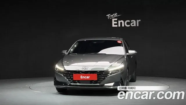 Hyundai AVANTE Inspiration — Фото автомобиля 3