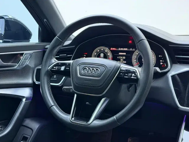 Audi A6L — Фото автомобиля 10