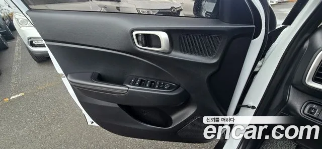 Hyundai Venue Venue 1.6 Modern Plus — Фото автомобиля 15