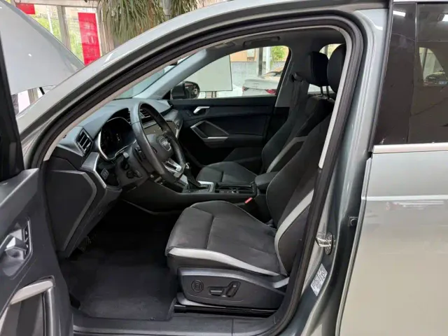 Audi Q3 — Фото автомобиля 16
