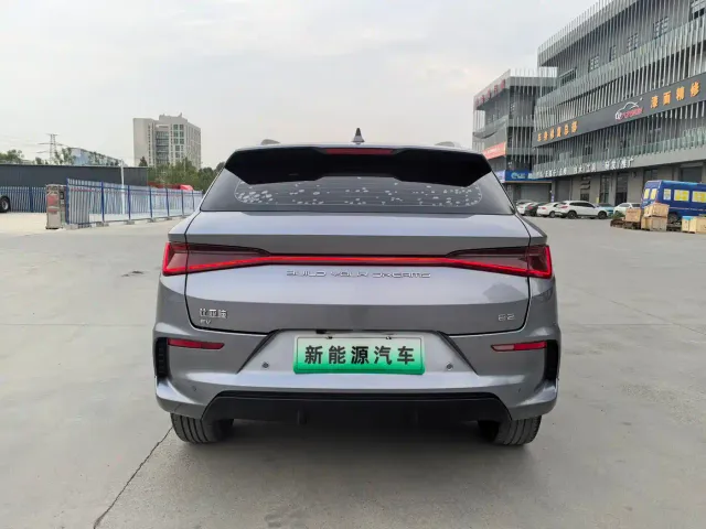 BYD e2 — Фото автомобиля 2