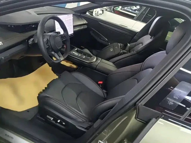 Xiaomi SU7 — Фото автомобиля 14