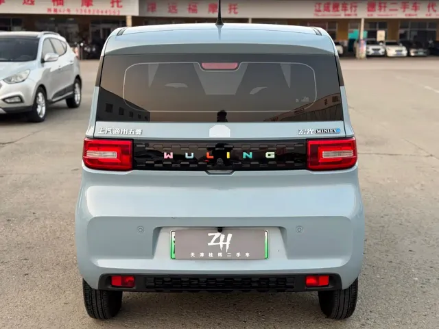 Wuling Hongguang Mini EV — Фото автомобиля 6