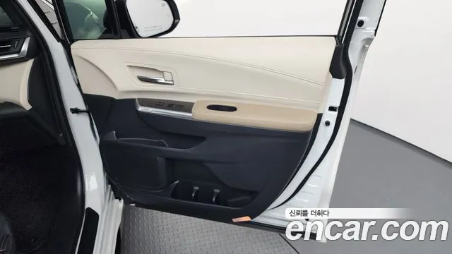 Toyota Sienna — Фото автомобиля 19