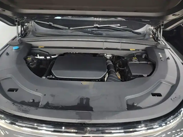 Li Auto L7 — Фото автомобиля 19