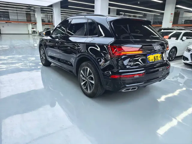 Audi Q5L — Фото автомобиля 15