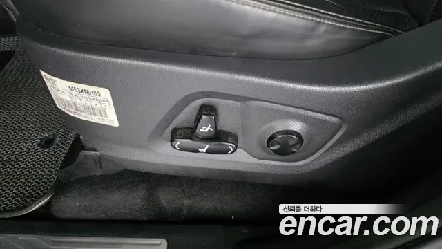 KG_Mobility_Ssangyong Rexton Новый Rexton Sport Khan Дизель 2.2 4WD — Фото автомобиля 28