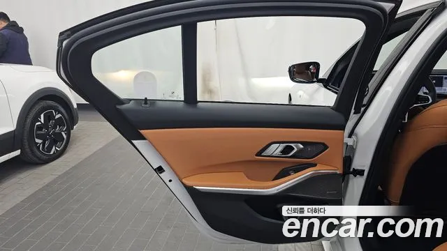 BMW 3 Series G20 — Фото автомобиля 14
