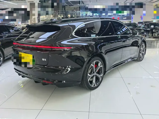 Nio ET5 Touring — Фото автомобиля 17