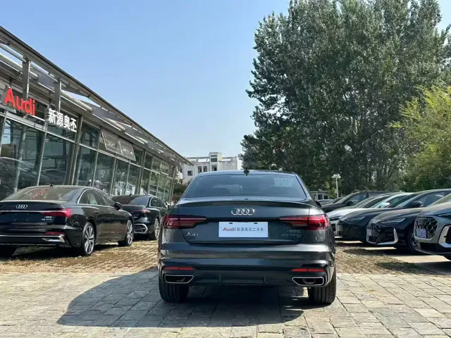 Audi A4L — Фото автомобиля 4