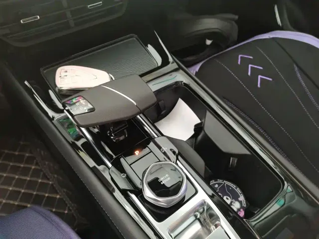 Changan Raeton Plus — Фото автомобиля 9