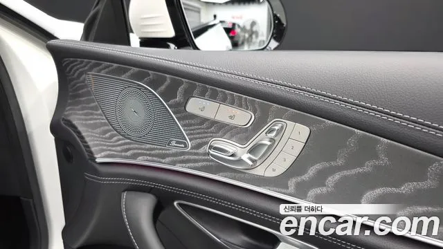 Mercedes-Benz AMG GT 4 двери 43 4MATIC+ — Фото автомобиля 20