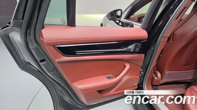 Porsche Panamera 976 — Фото автомобиля 25