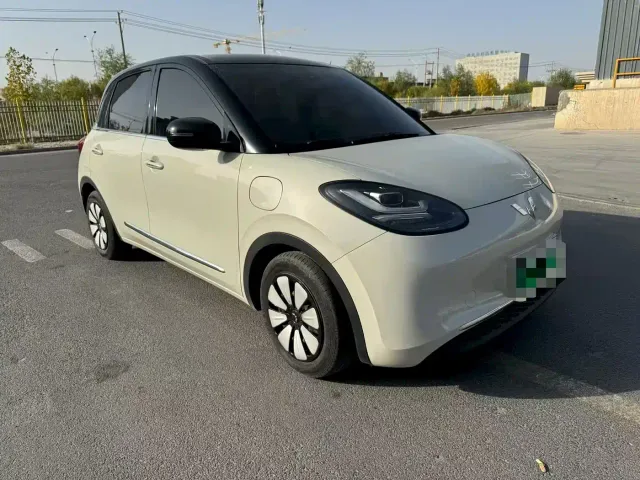 Wuling Bingo — Фото автомобиля 3