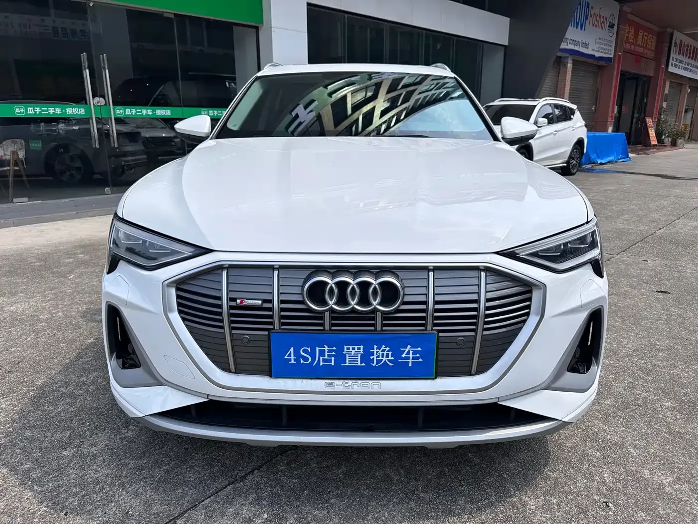 Audi Audi e-tron 2021 50 quattro Luxury — Фото автомобиля 2