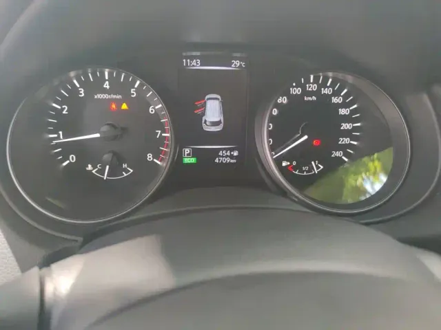 Nissan X-Trail — Фото автомобиля 8