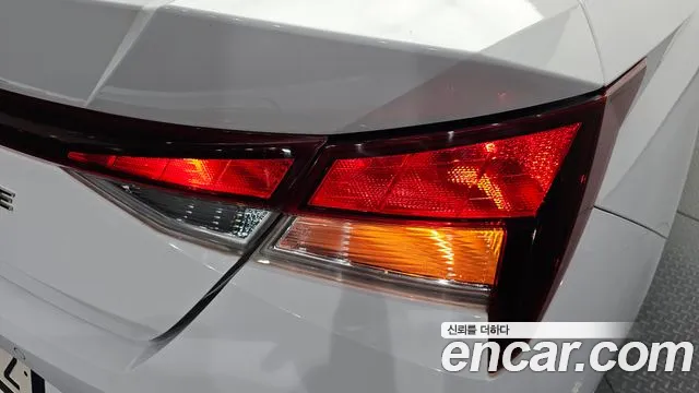 Hyundai Avante CN7 — Фото автомобиля 8