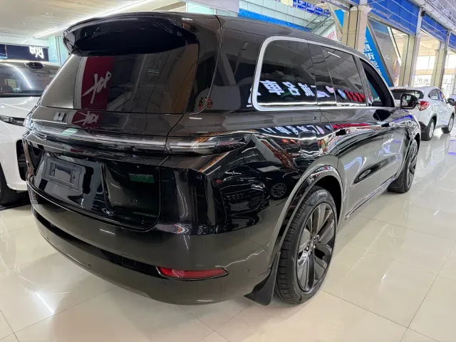 Li Auto L9 — Фото автомобиля 8