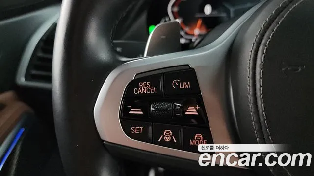 BMW X6 xDrive40i M Sport — Фото автомобиля 12