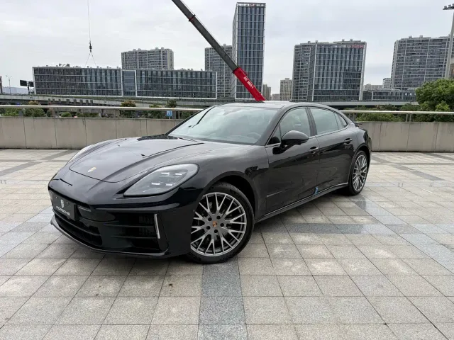 Фотография автомобиля — Porsche Panamera
