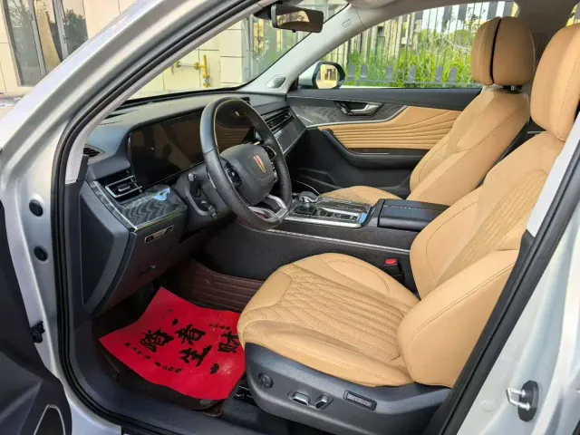 Hongqi HS5 — Фото автомобиля 6