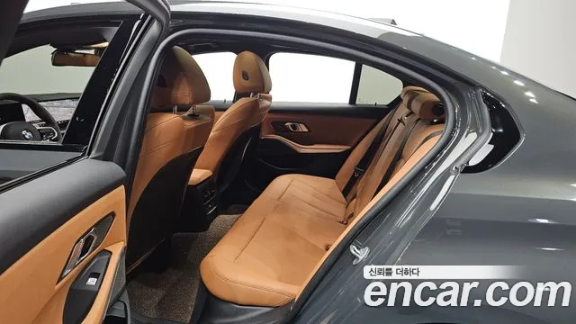 BMW 3-Series 3 серия (G20) 320i M Sport — Фото автомобиля 12