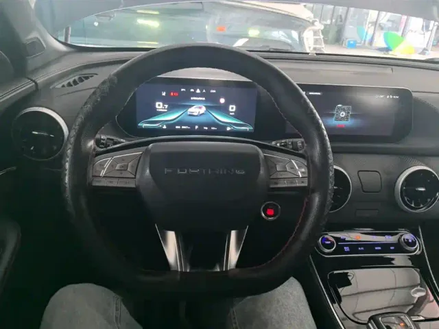 Forthing T5 Evo — Фото автомобиля 9