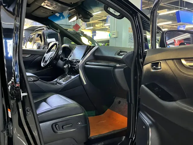 Toyota Vellfire — Фото автомобиля 7