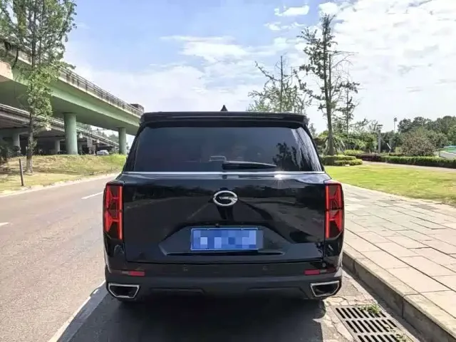 GAC Trumpchi GS8 — Фото автомобиля 12