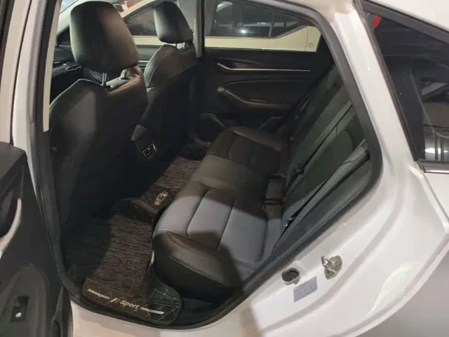 Changan Eado — Фото автомобиля 16