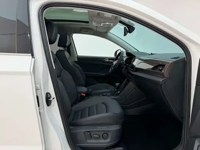 Volkswagen Tharu — Фото автомобиля 18